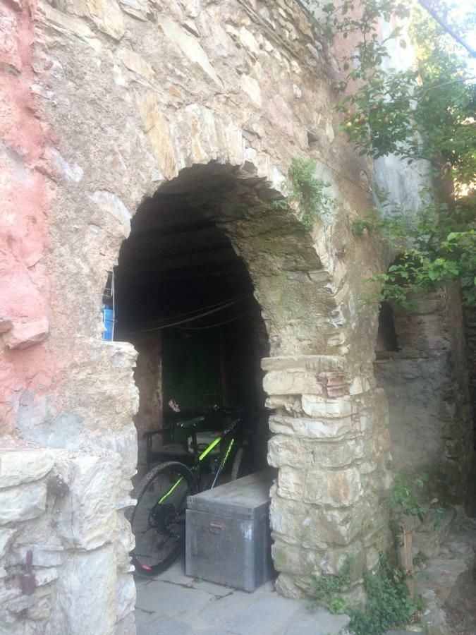 Medieval Village Bed & Breakfast Ne
